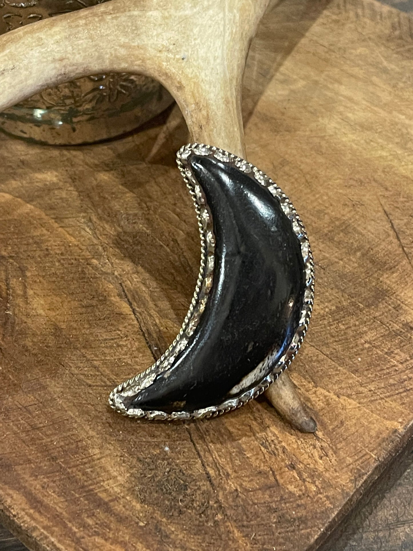 Black moon ring